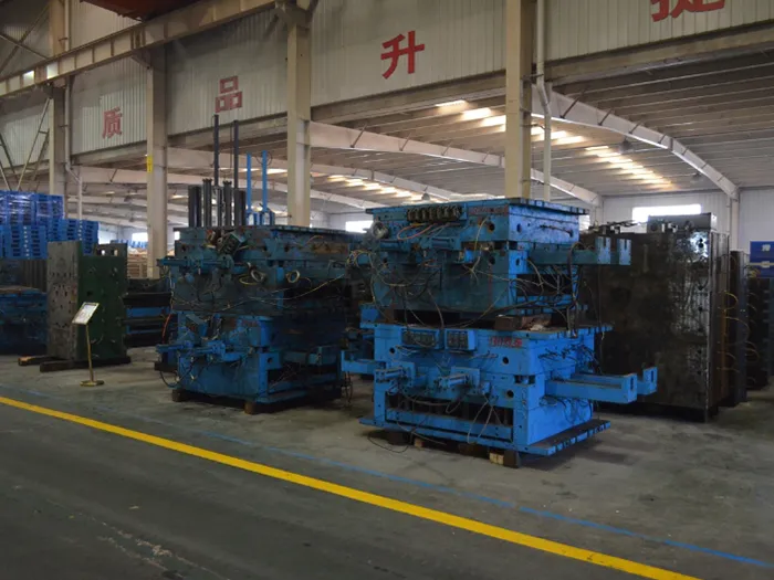 Injection plastic pallet mould