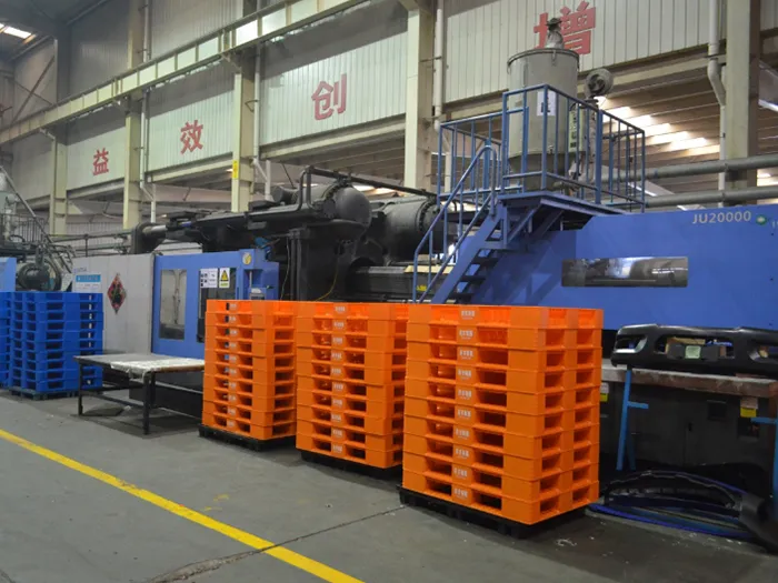 Injection plastic pallet workshop